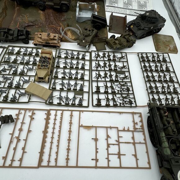 AMT/Ertl World War II Armored Assault Playset +++ Parts Pieces Broken Etc As-Is - Picture 8 of 16